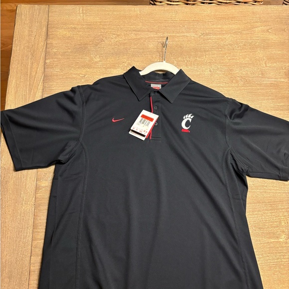 Nike Cincinnati Bearcats Dri Fit Men’s Polo Shirt. Size L. NWT. - Picture 3 of 4
